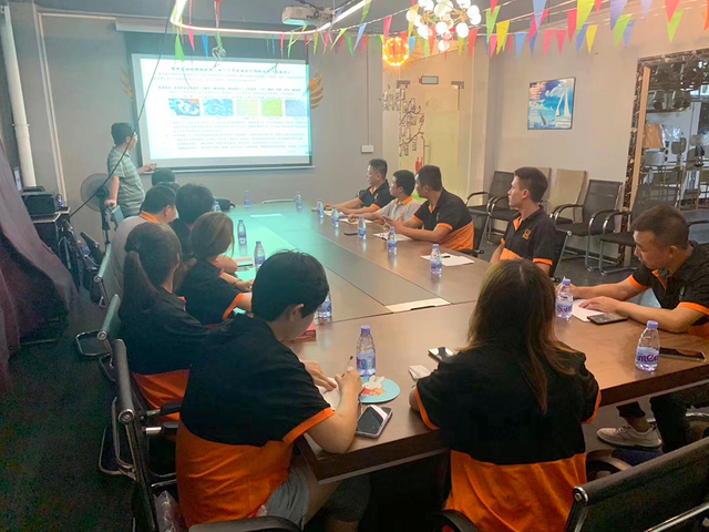 YLEU Lighting Team (1)