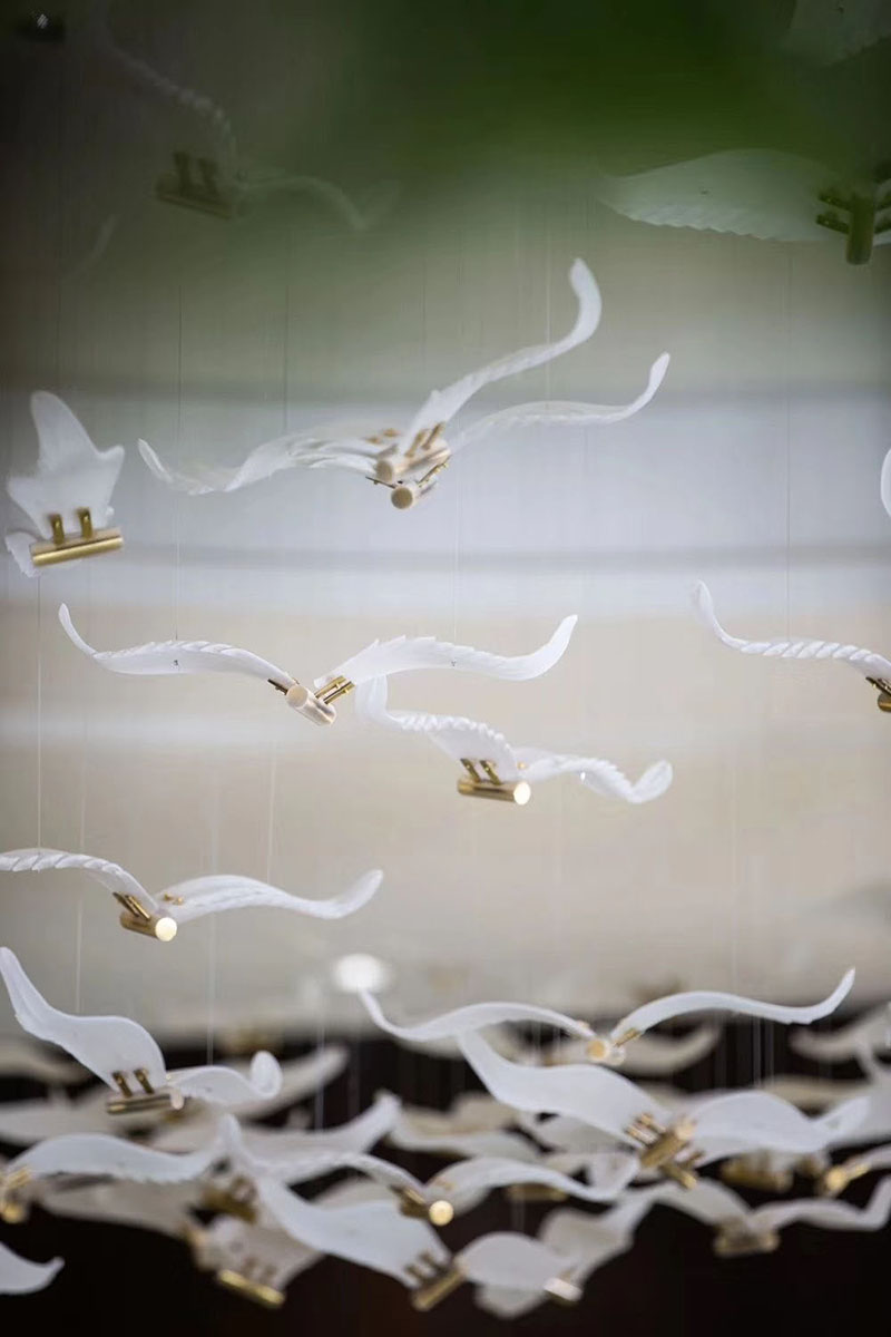 Lighting design inspiration for hotel lobby lighting customization (8)