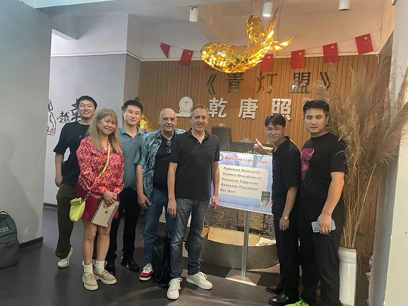 Italy & Thailand customer visit-YLEU (1)