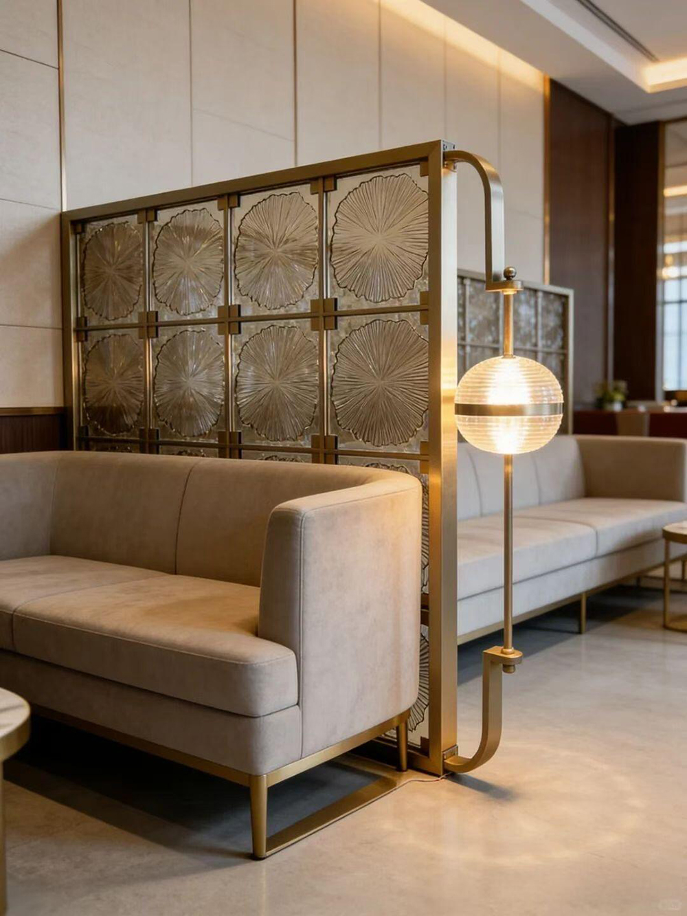 Sculpture with floor lamp -New Art Creation sharing by YLEU Bepsoke Lamp Manufacturer-5